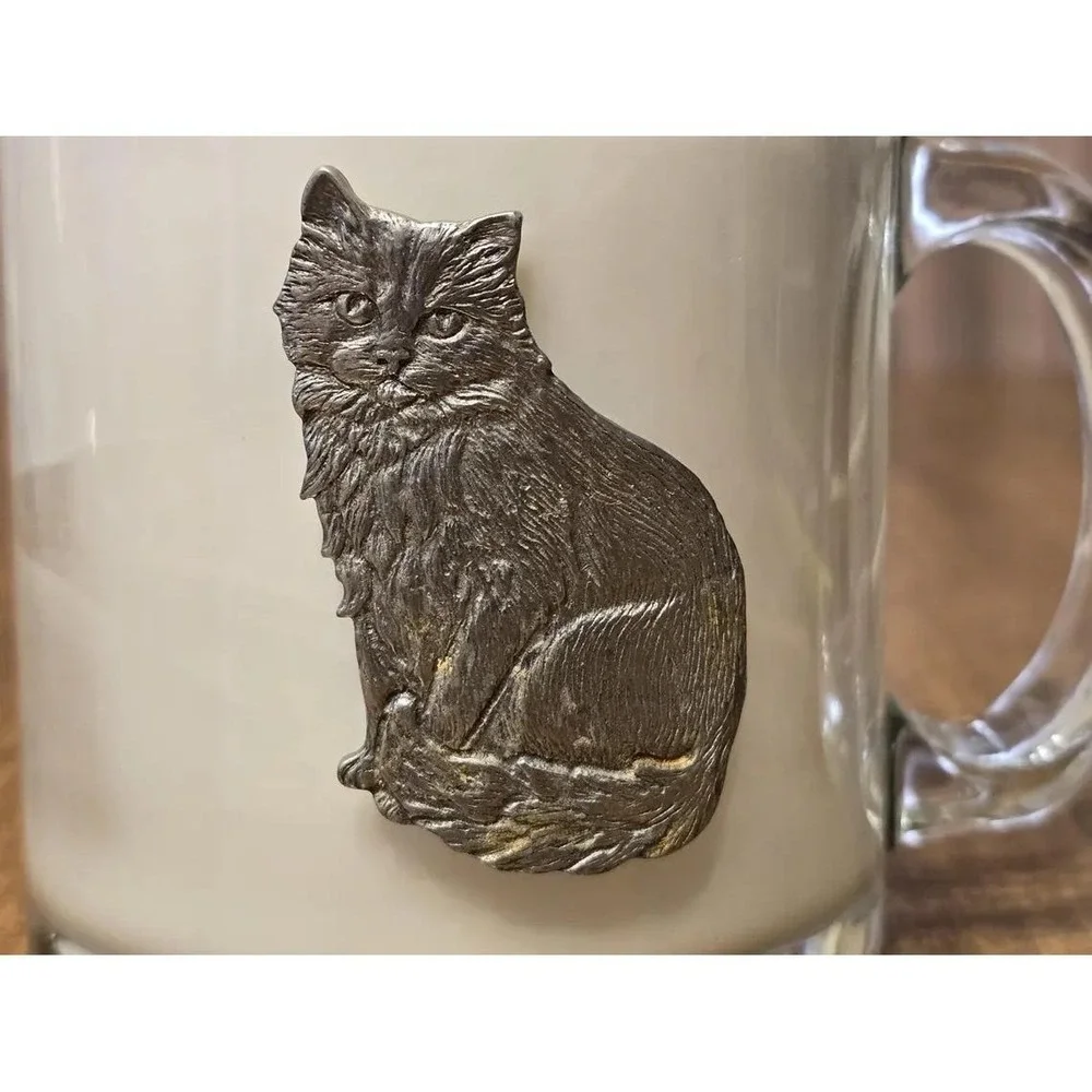 Handmade Grapefruit Scented Candle in Glass Mug with Pewter Longhair Cat C49